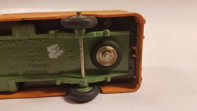 Dinky Toys - 1:43 - ref. 33 Simca Cargo