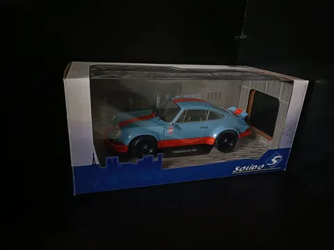 Solido - 1:18 - Porsche 911 RSR Gulf Editie