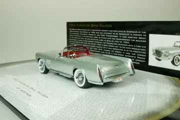 Minichamps - 1:43 - Chrysler Ghia Falcon cabriolet - 1955 - Real Dream Cars - #250 van slechts 300 stuks