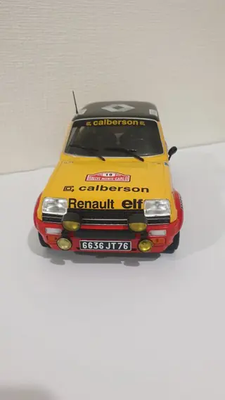 IXO - 1:18 - Renault 5alpinePilote Ragnotti
