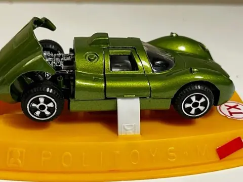 Politoys - 1:43 - Howmet - M10