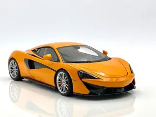 Autoart - 1:18 - McLaren 570S - McLaren Orange / Silver Wheels