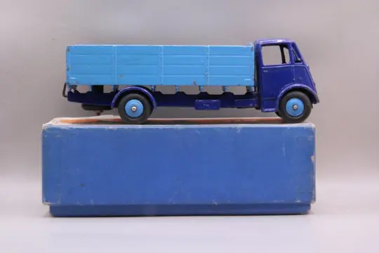 Dinky Toys - ref. 511 Guy 4 Ton Lorry
