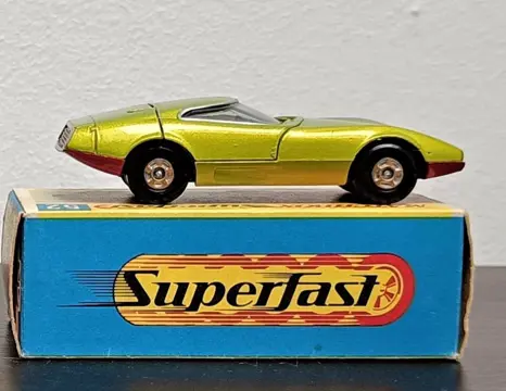 Matchbox - 1:64 - 2x Dodge Charger MKIII