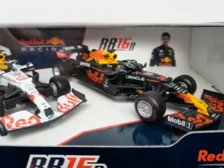 Burago - 1:43 - Coffret 2 modelli RB 16B