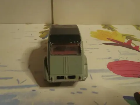 Dinky Toys - 1:43 - ref. 558 2CV Citroën - Gemaakt in Frankrijk