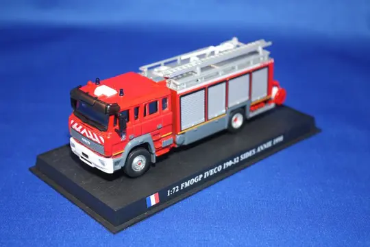 Firefighting equipment - 1:43 - 4 Firetrucks France