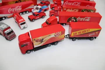 Dinky Toy-Matchbox - 1:87 - Verschillen modelauto's met Coca Cola livery