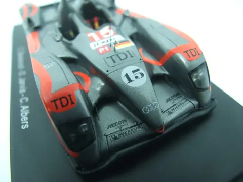 Spark - 1:43 - Audi R10 TDI - S2565