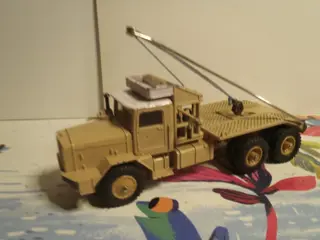 Dinky Toys - 1:48 - ref. 888 Berliet GBO Camion Petrolier Saharien