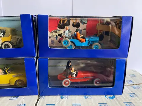 Hergé/Moulinsart - 1:43 - 6 x La 2CV de l’Affaire Tournesol etc…