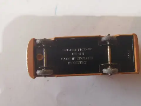 Matchbox - 1:76 - Chevrolet Impala, Commer Pickup