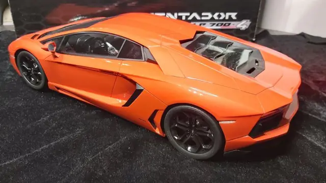 Kyosho - 1:12 - Lamborghini Aventador LP700