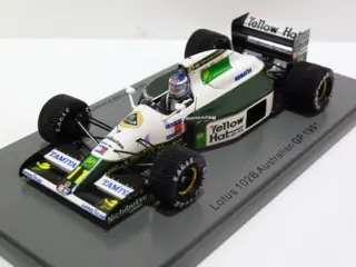 Spark - 1:43 - Lotus 102B F1 1991 - Art.nummer S4590