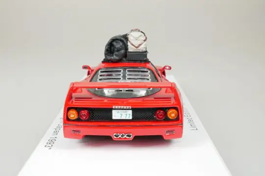 Kess - 1:43 - Ferrari F40 "Snow Drifting in Japan" - 1993 - 1 van 400 stuks