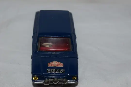 Dinky Toys - 1:43 - Hillman IMP nr. 138
