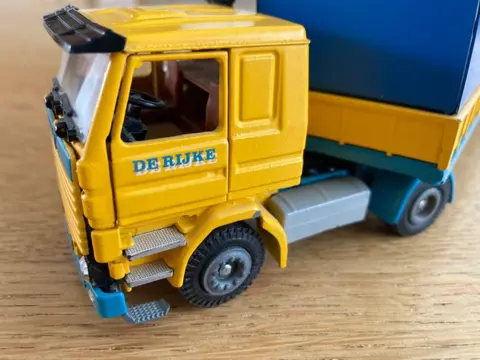 Tekno - 1:50 - Scania 142h - De Rijke