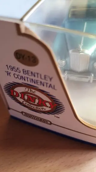 Dinky Toy-Matchbox - 1:43 - Ford, MGB, Studebaker, Chevrolet, Bentley