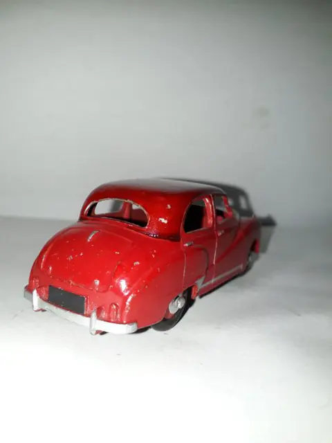 Dinky Toys - 1:43 - Austin Somerset - Made in England