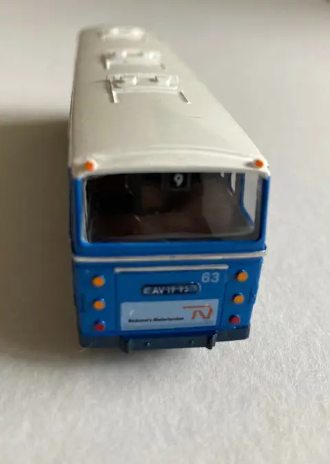 HB model 1:87 - Modelauto's - Leyland LVB diesel bus 63; Lijn 9 De Laar West - GVA Arnhem