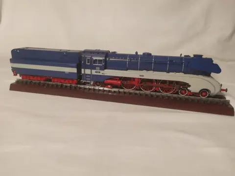 Märklin H0 - 37084 - Stoomlocomotief met tender - BR 10, Nürberg Messemodell 2010 - DB