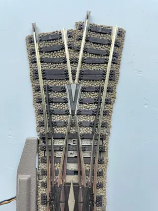 Fleischmann H0 - 6165R - Rails - Engelse wissel met aandrijving