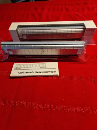 Märklin H0 - 47123/48036/Museum 2003 - Goederenwagenset, Goederenwagon - Autotransportwagen met 8 auto's, 2x Schuifwand wagon en Museum 2003 - DB, DRG, NS-cargo