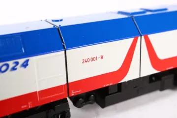 Arnold N - 2035 - Diesellocomotief - BR 240; MaK DE 1024 - DB