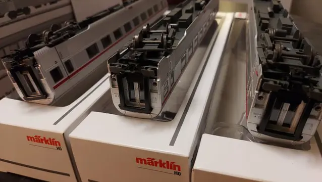 Märklin H0 - 41875 - Passagiersrijtuigen set - 3 inox rijtuigen - SNCF