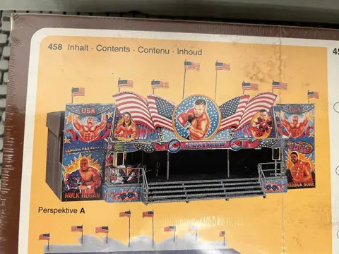 Faller H0 - 458/459 - Landschap - 2 Kermisattracties; Sport Show & Magic Vision