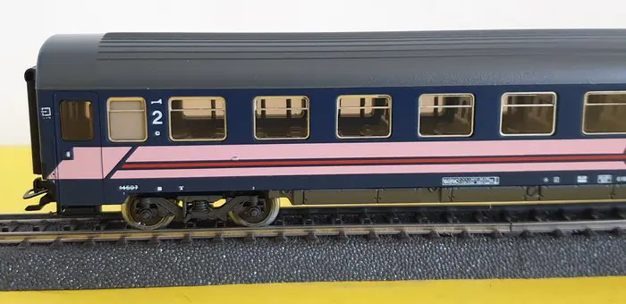 Märklin H0 - 4274 - Passagiersrijtuig - Belgische Eurofima couchettebus - SNCB NMBS