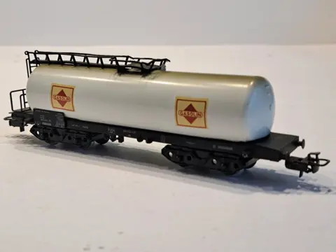 Märklin H0 - 4630/48/53 - Goederenwagon - 3x 4-assige ketelwagon Brüninghaus, BP en Gasolin - DB