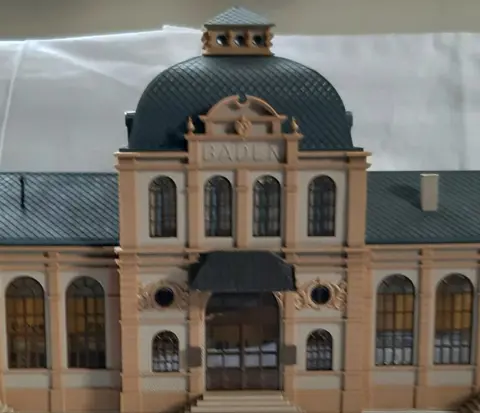 Vollmer H0 - Landschap - Station Baden-Baden