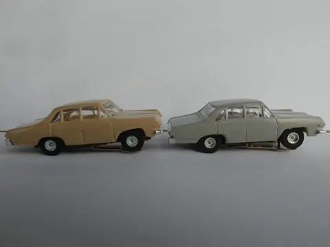 Faller H0 - 4832 - Landschap - 2 Stuks AMS Opel Diplomat