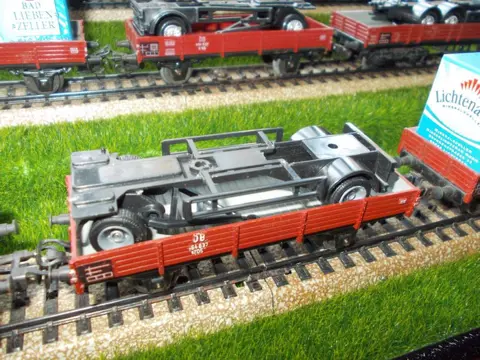 Märklin H0 - 4503/4514 - Goederenwagon - 12 lageboordwagens met lading