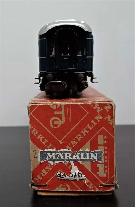 Märklin H0 - 346/6 - Passagiersrijtuig - FD-Zug Schurzenwagen 2e klas - DB