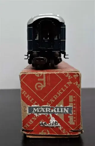 Märklin H0 - 346/6 - Passagiersrijtuig - FD-Zug Schurzenwagen 2e klas - DB