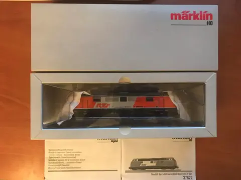 Märklin H0 - 37822 - Diesellocomotief - BR 221, oranje - RTS