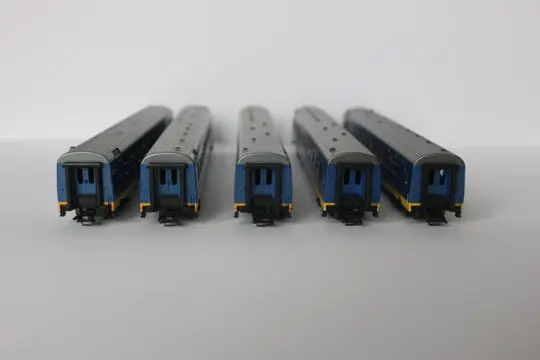 Märklin H0 - 42642/-643 - Passagiersrijtuig, Passagiersrijtuigen set - 5 IC+ rijtuigen - NS