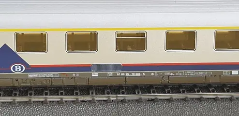 Märklin H0 - 4351 - Passagiersrijtuig - Eurofima wagen van de 1ste in Memling-livrei - SNCB NMBS