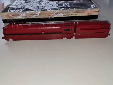 Liliput H0 - 10506 - Stoomlocomotief met tender - BR 05 - DRG