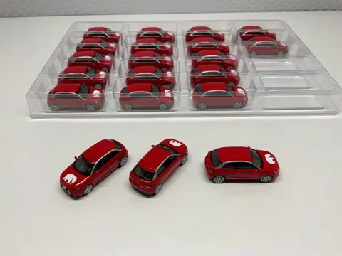 Herpa 1:87 - modelauto's - Cargo Audi A1, rood