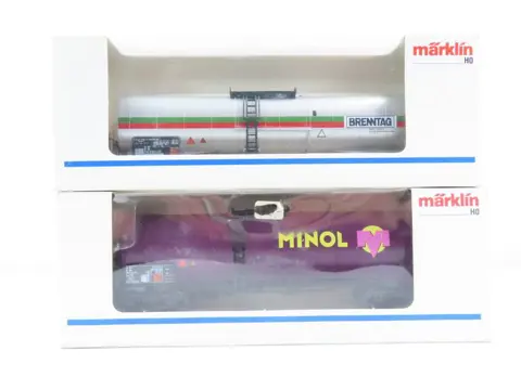 Märklin H0 - 4865/4753 - Goederenwagon - 2x 4-assige ketelwagens met opdruk "Brenntag" en "MINOL" - DB