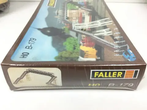 Faller H0 - 109/B-179 - Landschap - twee bouwdozen, ongebouwd