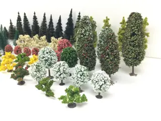 Noch H0 - Landschap - Partij loof/naald bomen en struiken