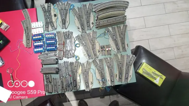 Märklin H0 - 5121/7072/5106/5200/5103/5128/5102/5108/5214/5207/5118/5100/5112/5147/5101/3601 - Rails - M spoor, rails en wissels