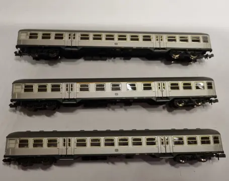Piko N - 40641-2 / 40640-2 - Passagiersrijtuig - 3 "zilverlingen" - DB