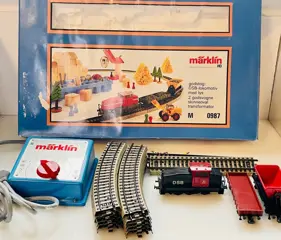 Märklin H0 - 0987 - Treinset - DHG 700 met trafo, rails en wagons - DSB