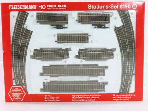 Fleischmann H0 - 6190 - Rails - 18-delige rail-set met meegebogen handwissel links/rechts, Profi-rail