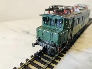 Märklin H0 - 2850 - Treinset - E04 met 3 auto's - DRG